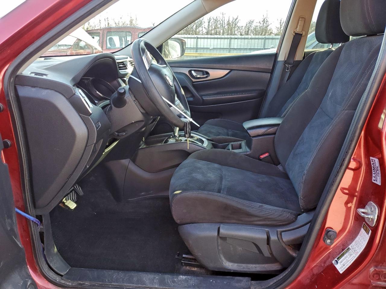 Nissan Rogue S Image 8