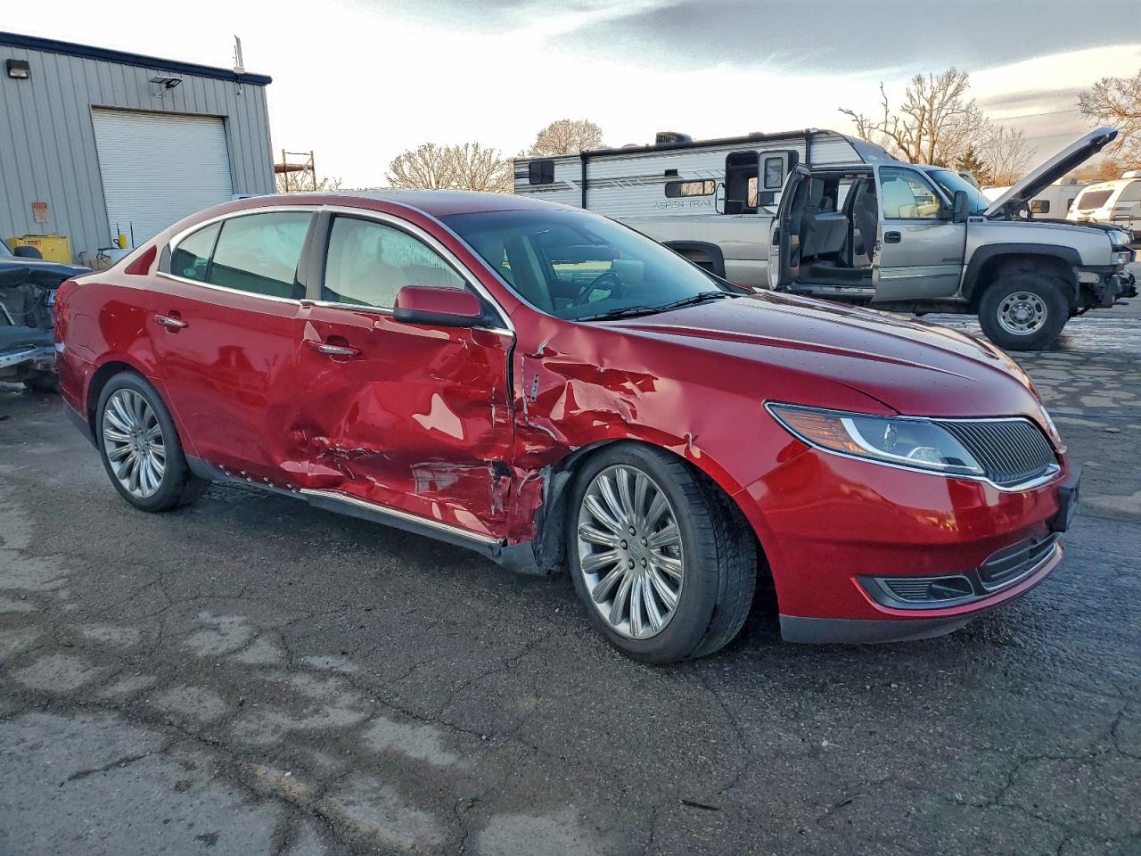 Lincoln MKS Image 5