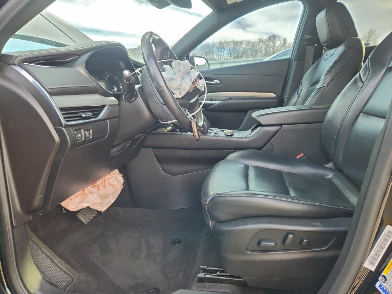 Cadillac XT4 Premium Luxury Image 4