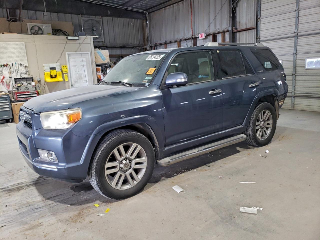 Toyota 4Runner Sr5 Image 1