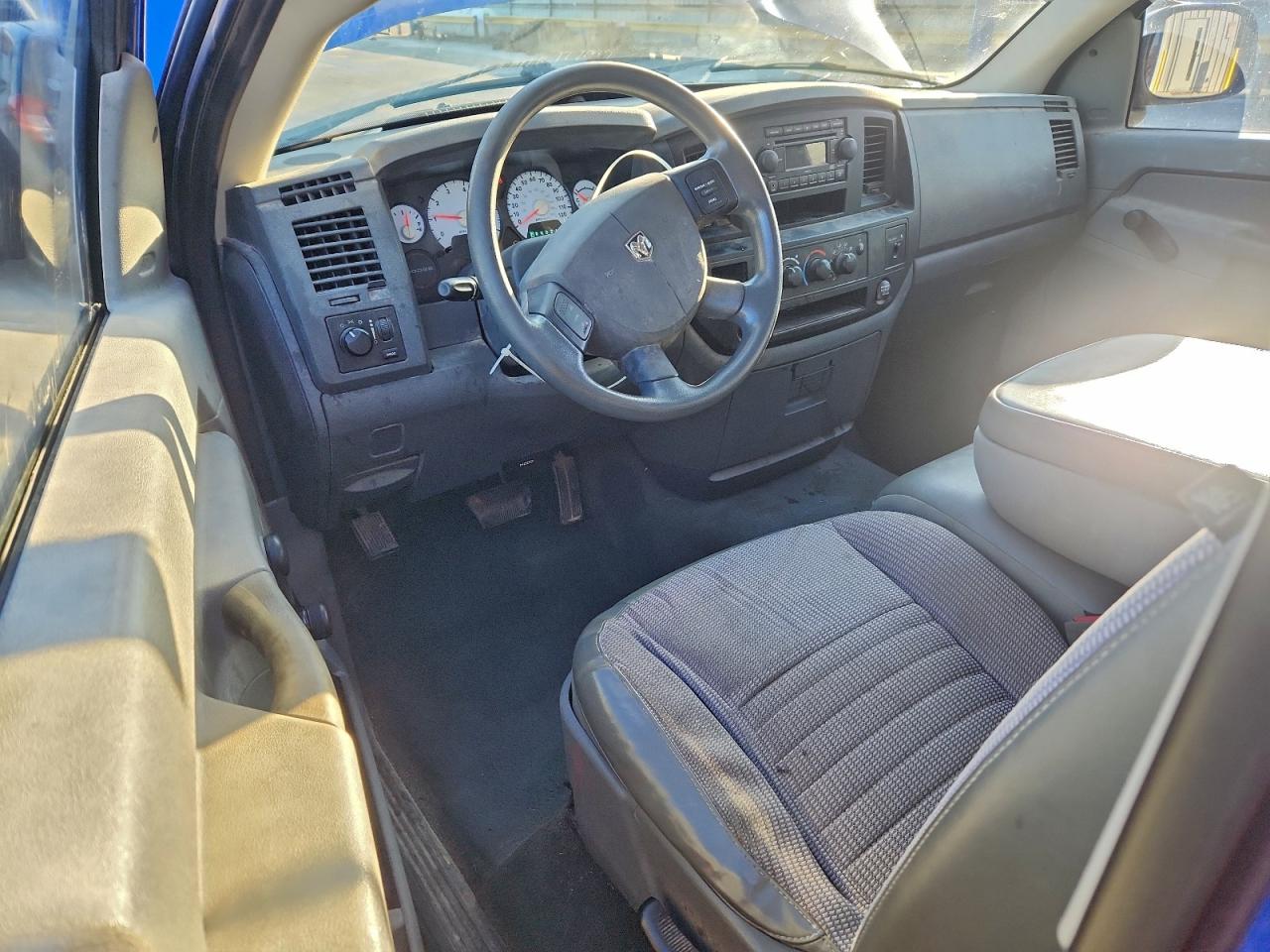 Dodge Ram 1500 St Image 8