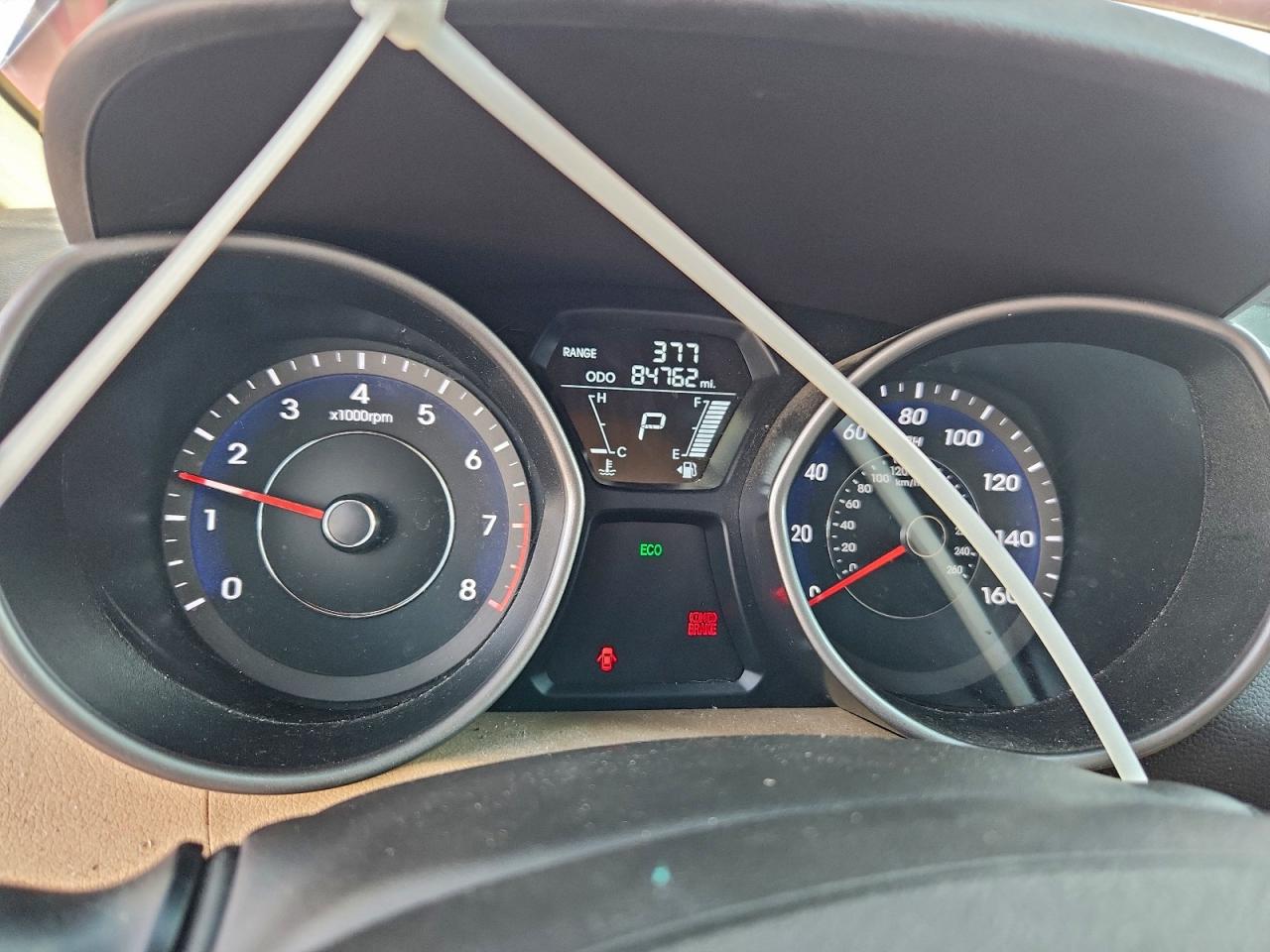 Hyundai ELANTRA Gls Image 9