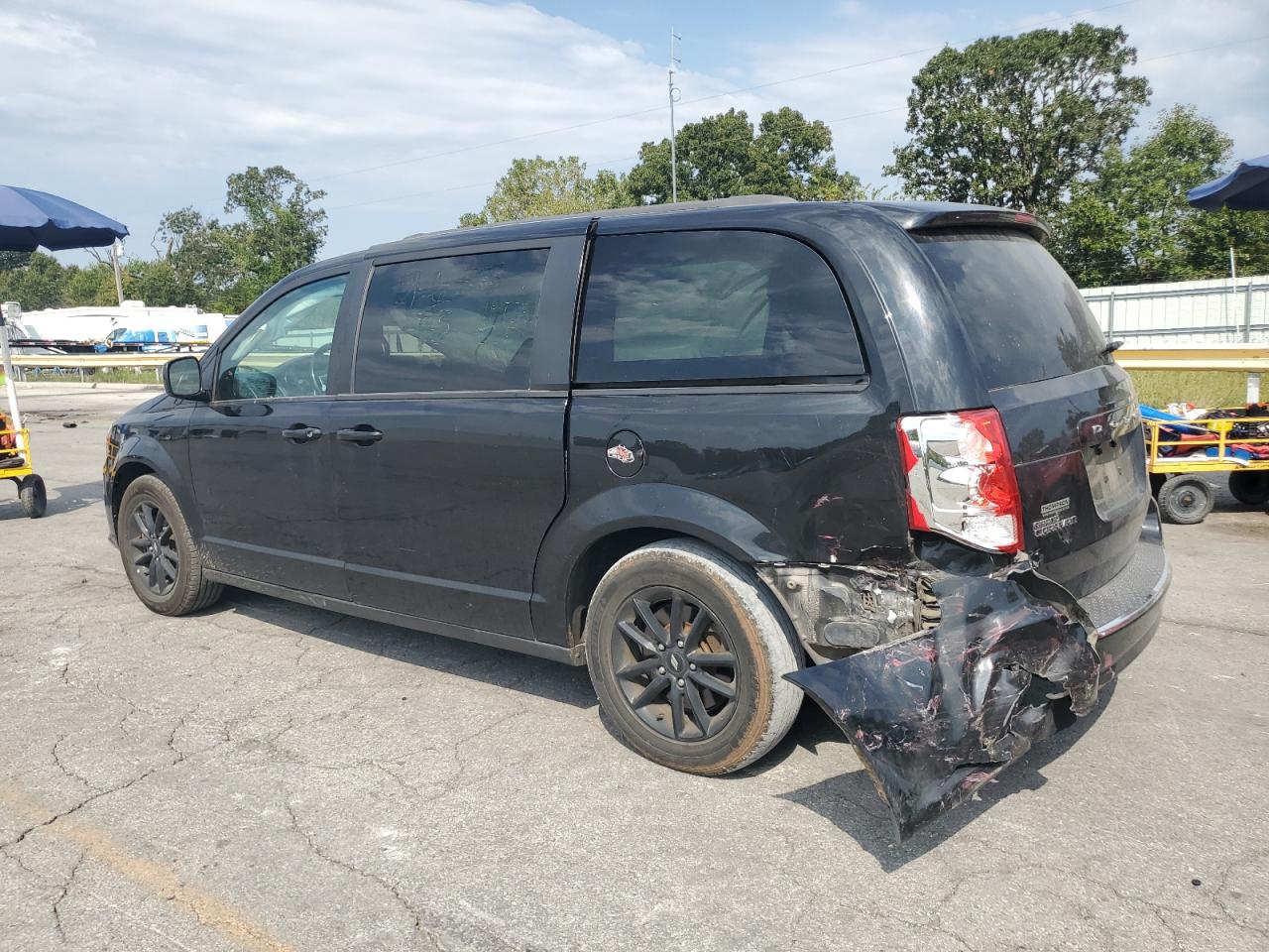 Dodge Caravan Gt Image 2