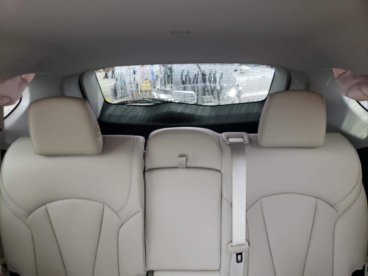 Buick Envision Essence Image 3