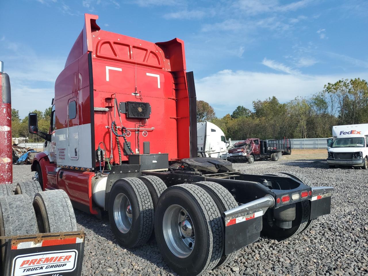 Peterbilt Tractor 579 Image 4