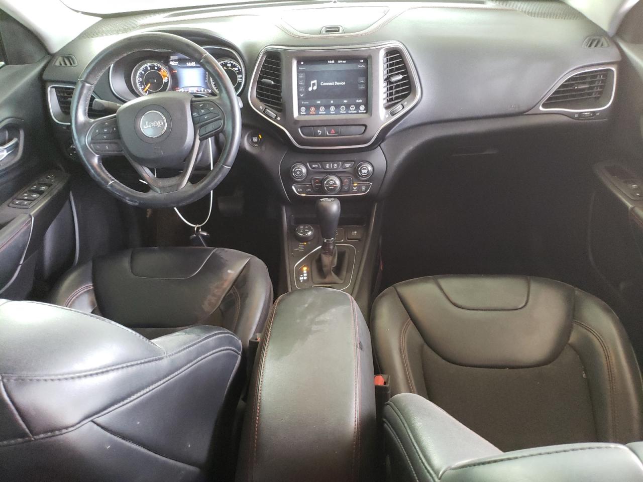 Jeep Cherokee Trailhawk Image 6