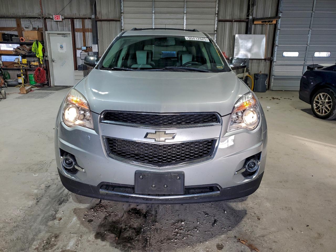 Chevrolet Equinox Ltz Image 2