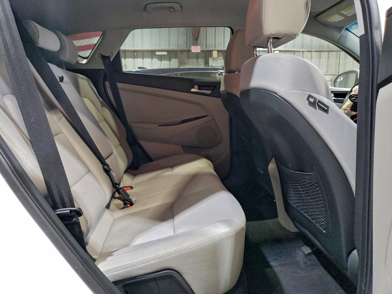 Hyundai TUCSON Se Image 8