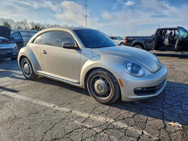 Volkswagen Beetle Image 4