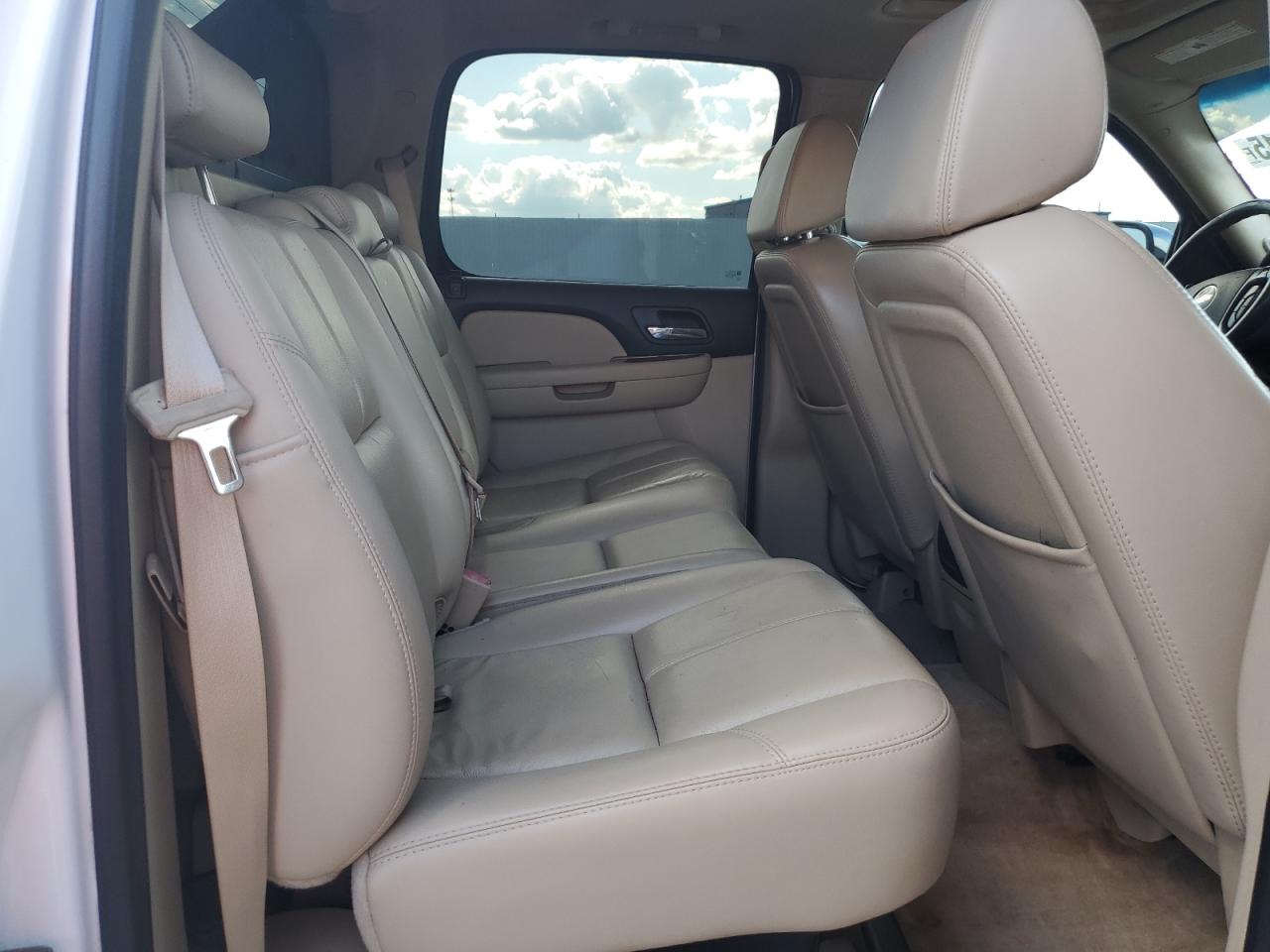 Chevrolet Avalanche K1500 Image 6