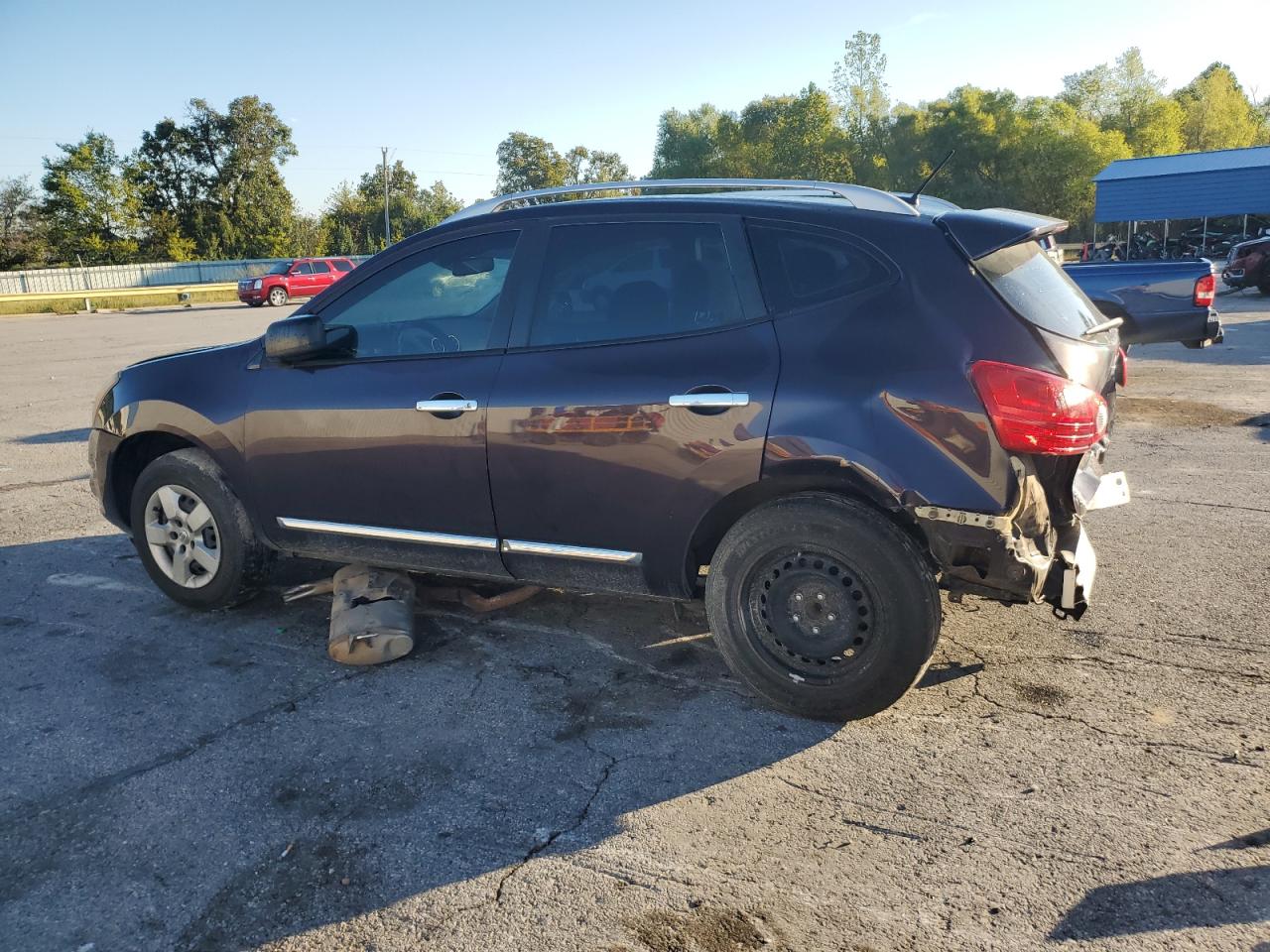 Nissan Rogue S Image 3