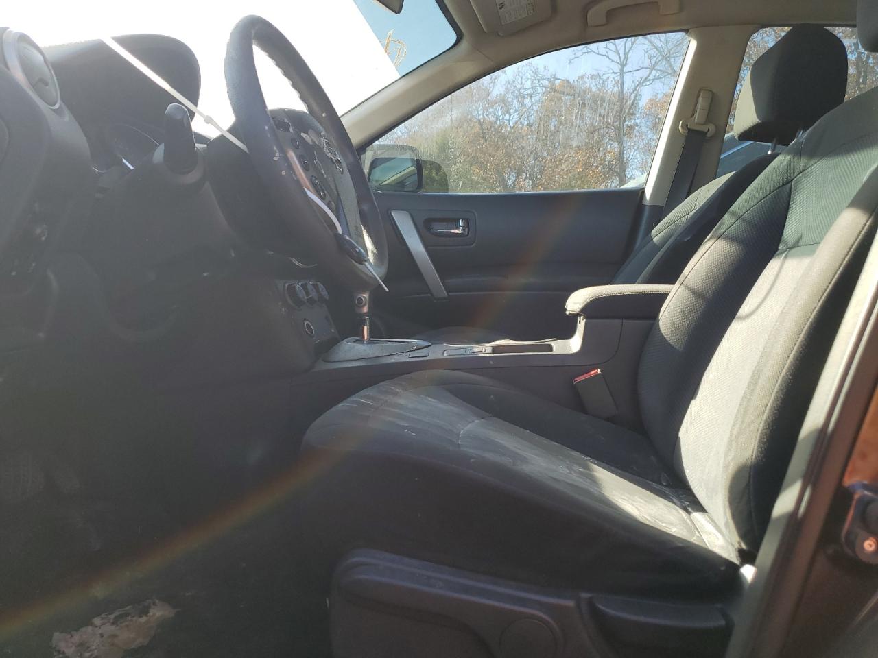 Nissan Rogue S Image 13