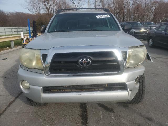 Toyota Tacoma Double Cab Prerunner Image 4