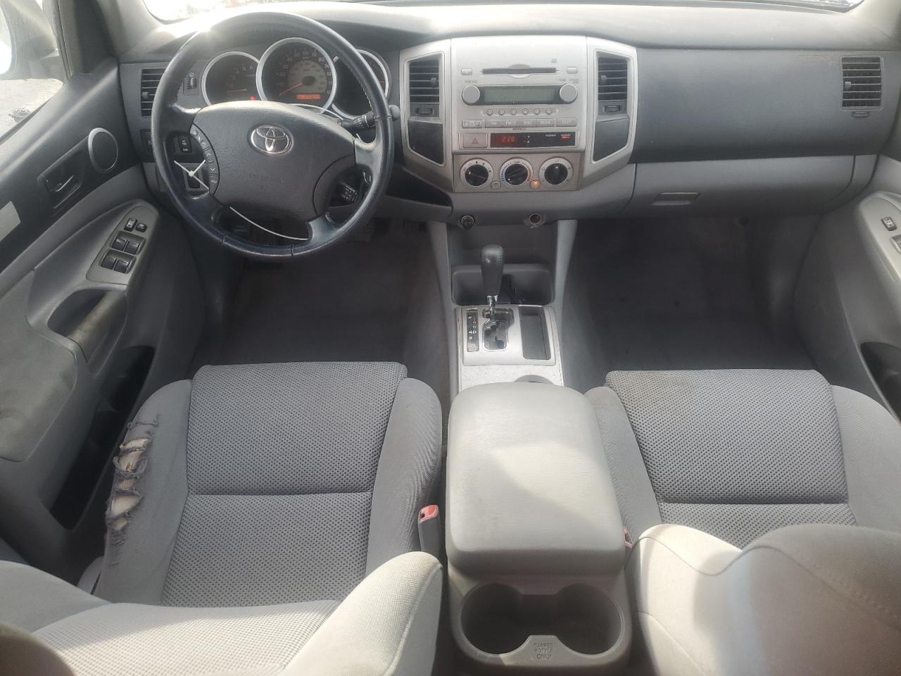 Toyota Tacoma Double Cab Prerunner Image 9