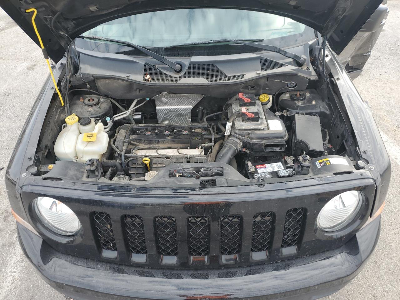 Jeep Patriot Latitude Image 14