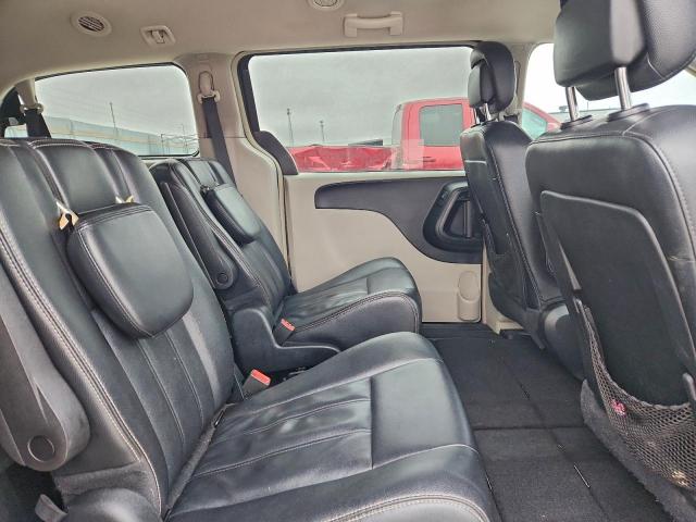 Chrysler Minivan Touring Image 14