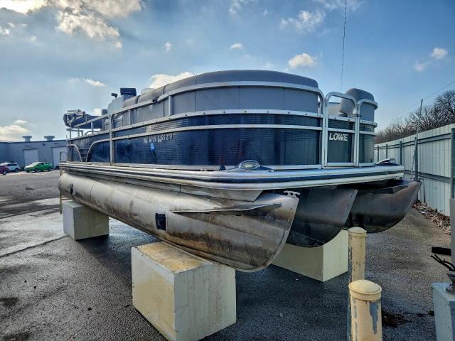  Salvage Lowe Boat