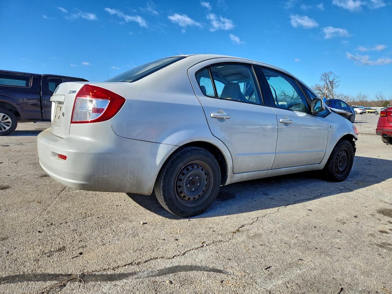 Suzuki SX4 Le Image 4