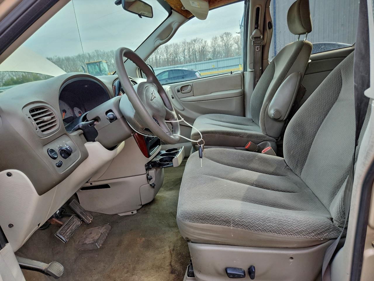 Chrysler Minivan Lx Image 11