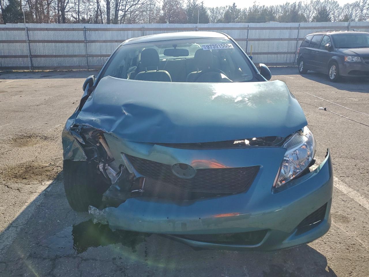 Toyota Corolla Base Image 3