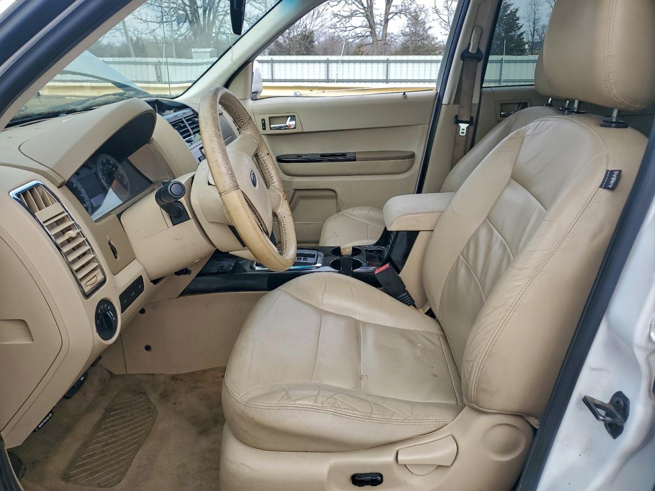 Ford Escape Limited Image 12