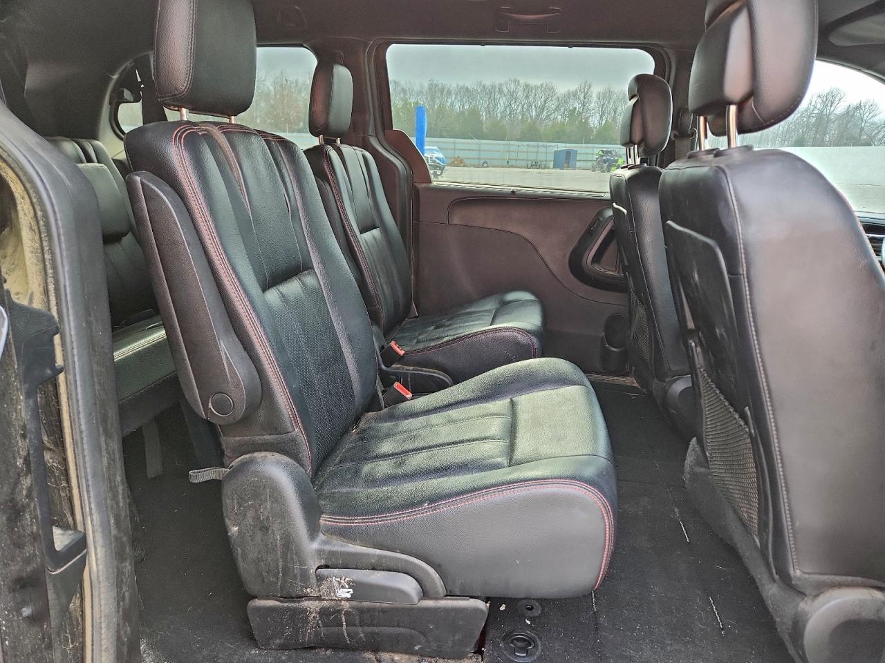 Dodge Caravan Gt Image 4