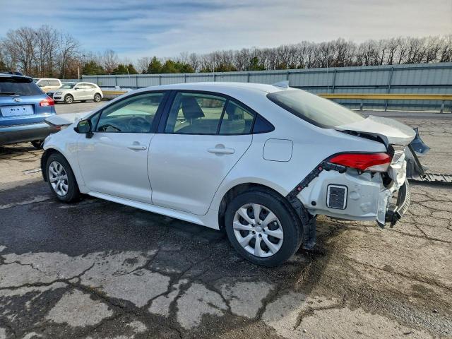 Toyota Corolla Le Image 3