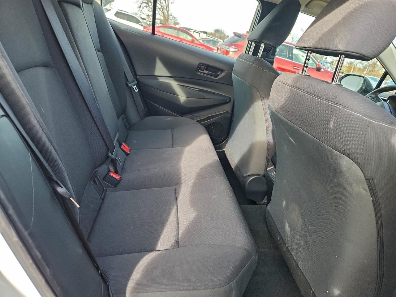 Toyota Corolla Le Image 10