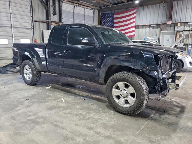 Toyota Tacoma Image 8