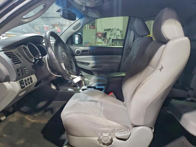 Toyota Tacoma Image 5