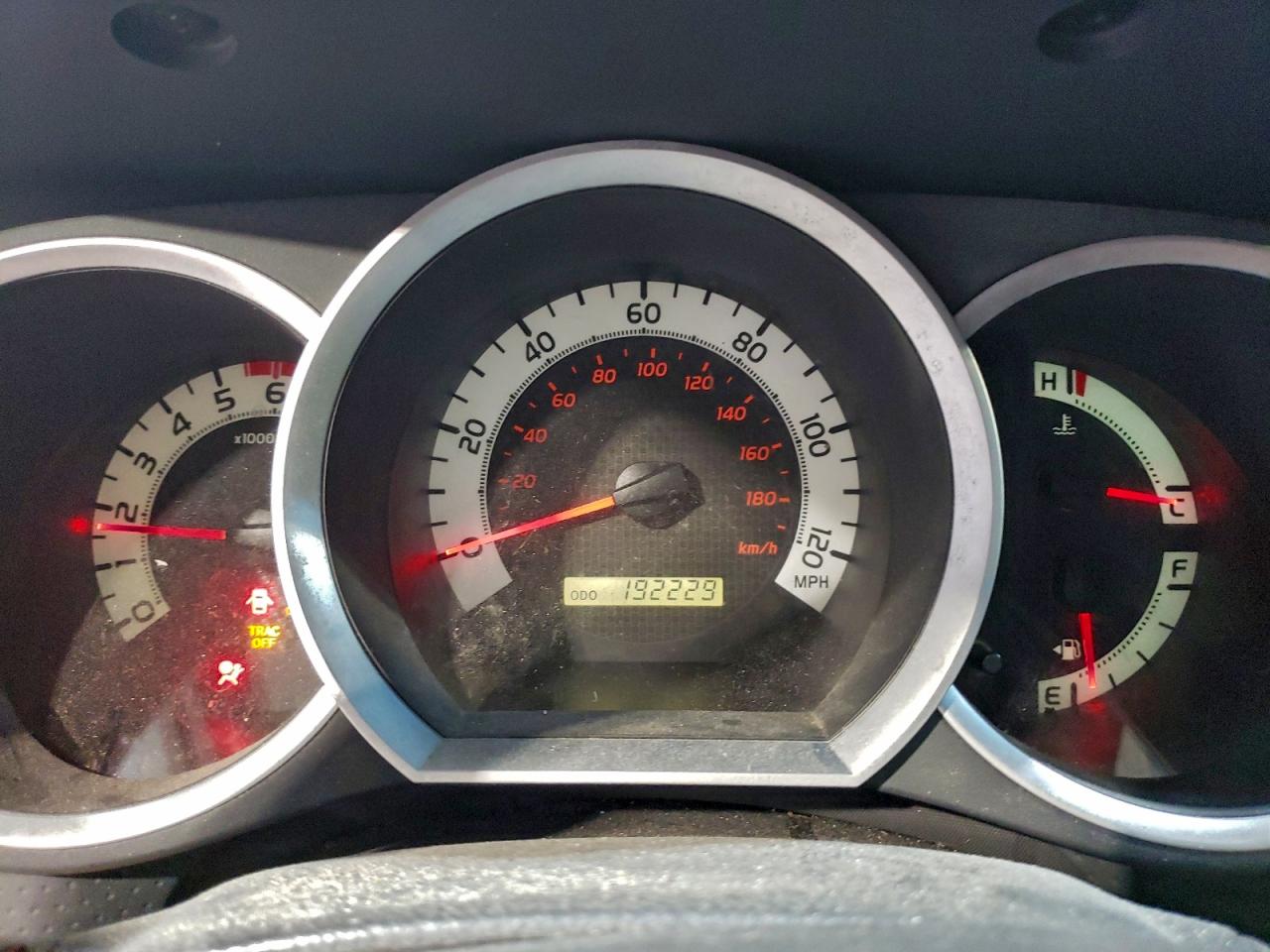 Toyota Tacoma Image 11