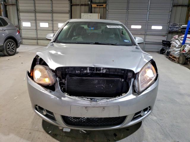 Buick Verano Sport Touring Image 9