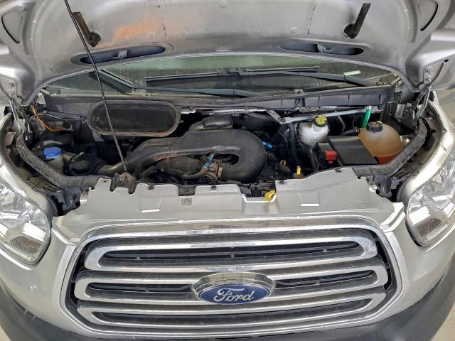 Ford Transit T-350 Image 6