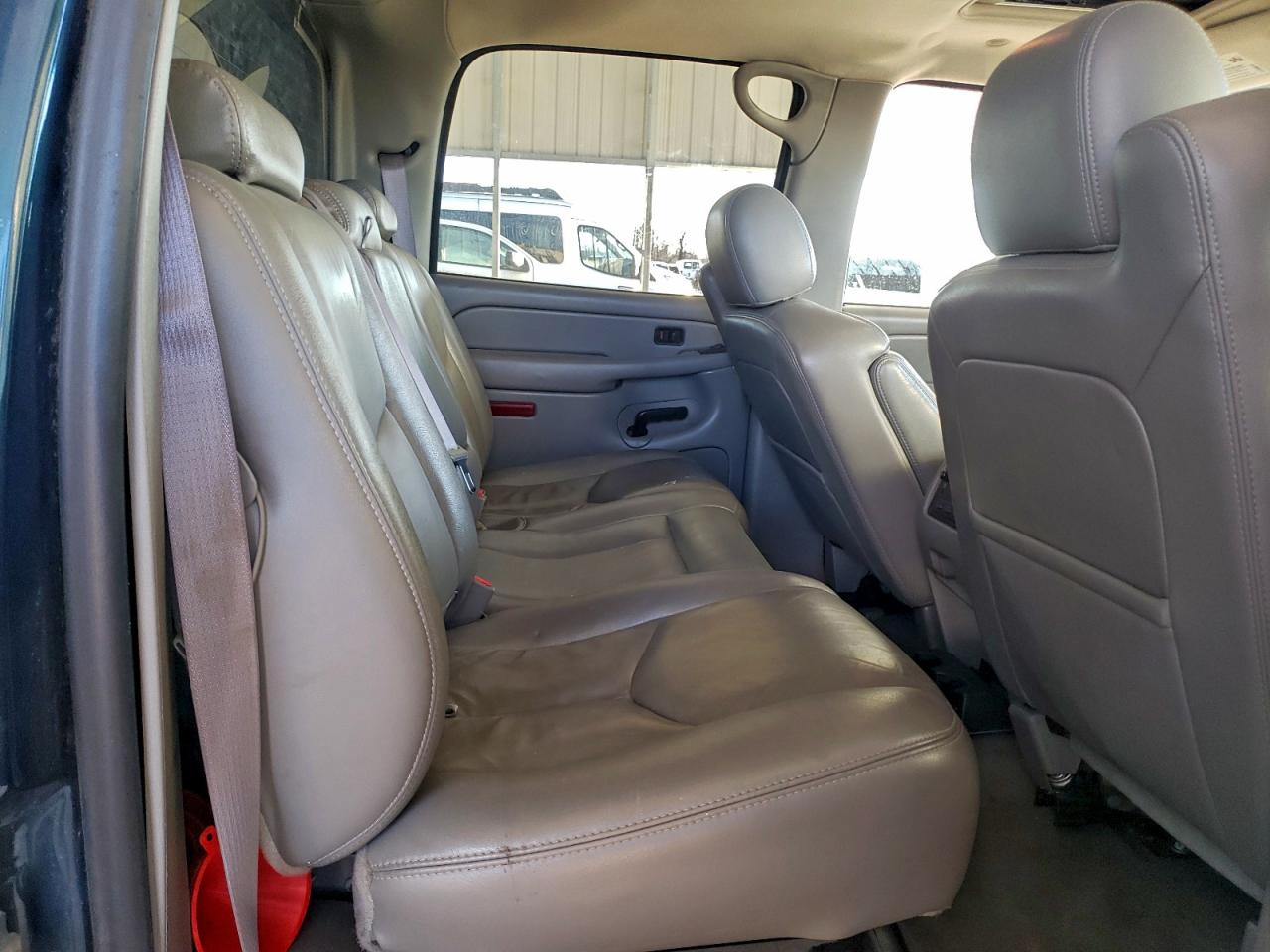 Chevrolet Avalanche K1500 Image 6