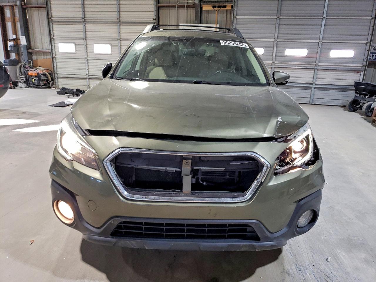 Subaru Outback 2.5i Premium Image 8