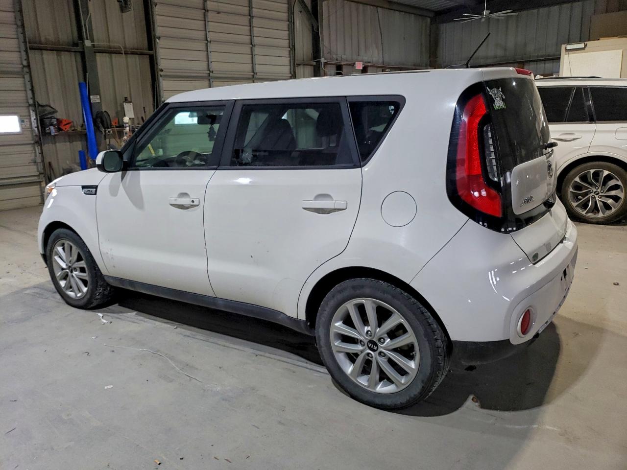 Kia Soul + Image 3