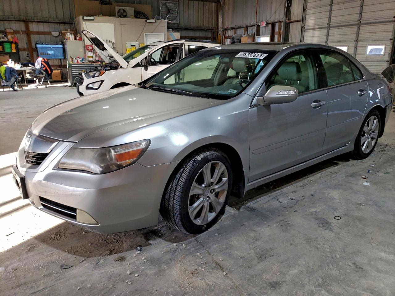Acura RL Image 1