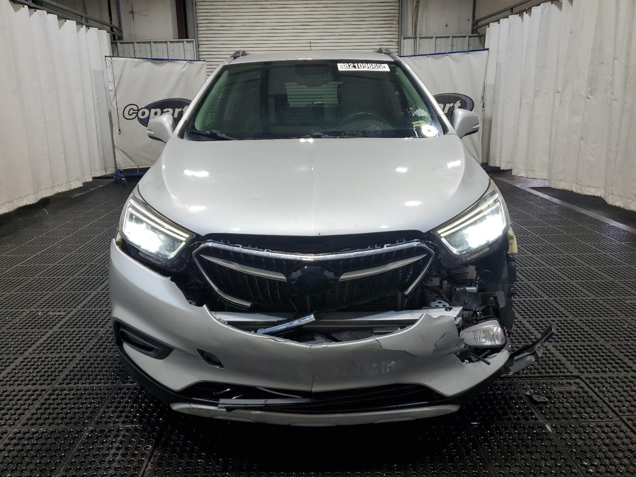 Buick Encore Essence Image 7