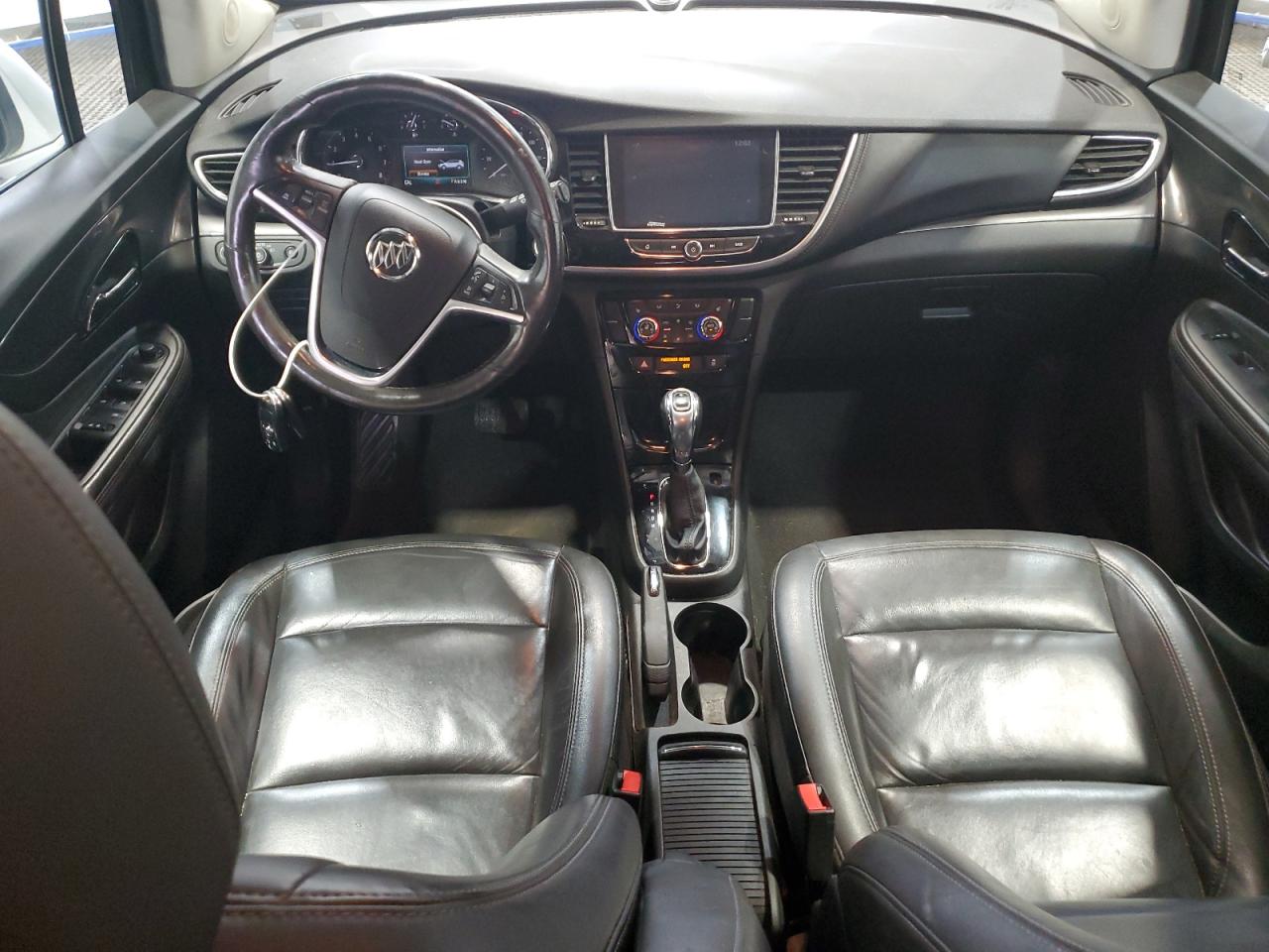 Buick Encore Essence Image 9