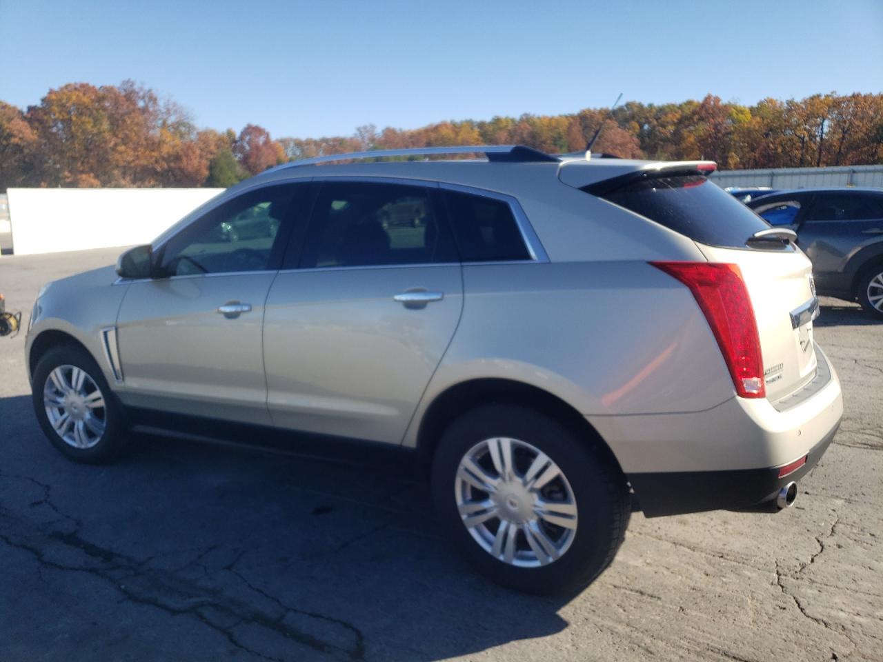 Cadillac SRX Luxury Collection Image 2