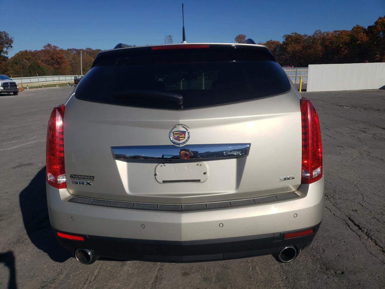 Cadillac SRX Luxury Collection Image 5