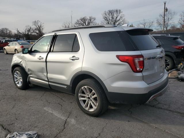 Ford Explorer Xlt Image 8