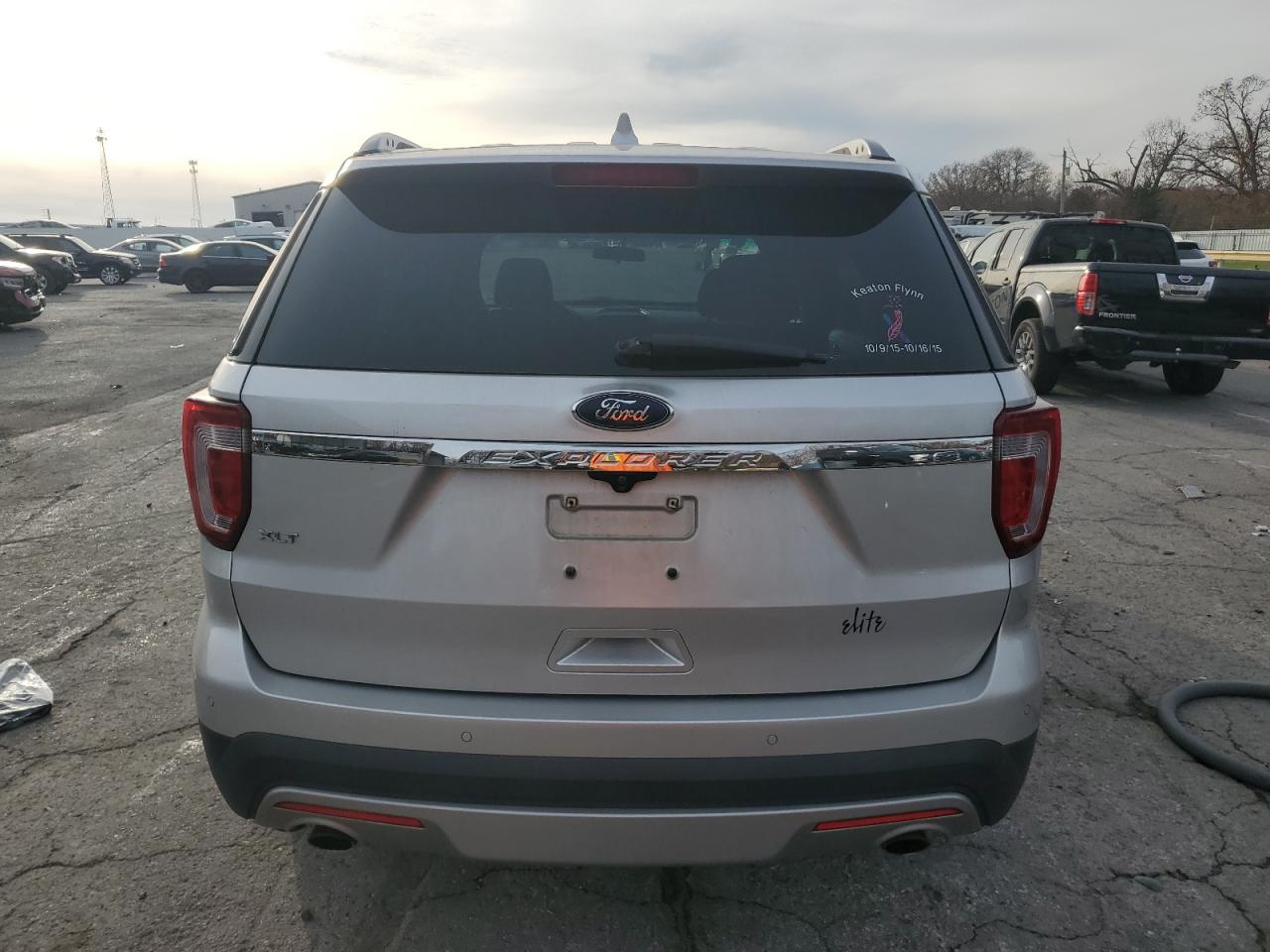 Ford Explorer Xlt Image 4