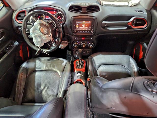 Jeep Renegade Trailhawk Image 8