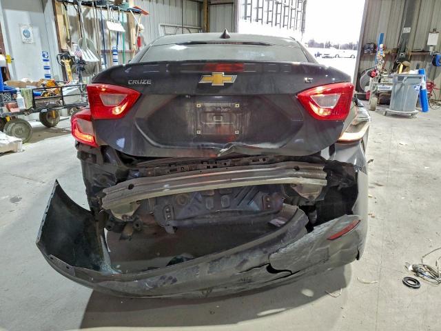 Chevrolet Cruze Lt Image 10