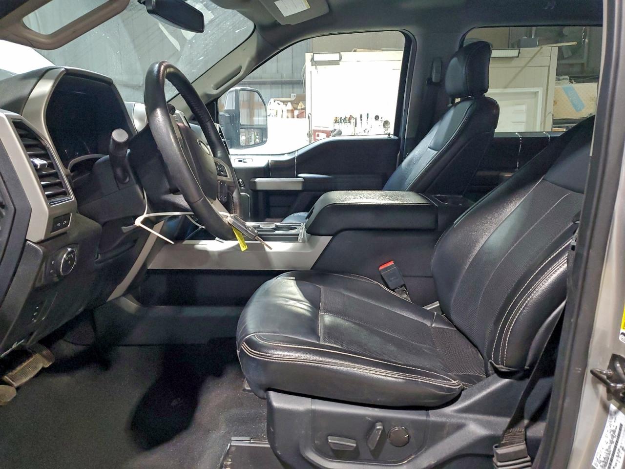 Ford F-250 Super Duty Image 5