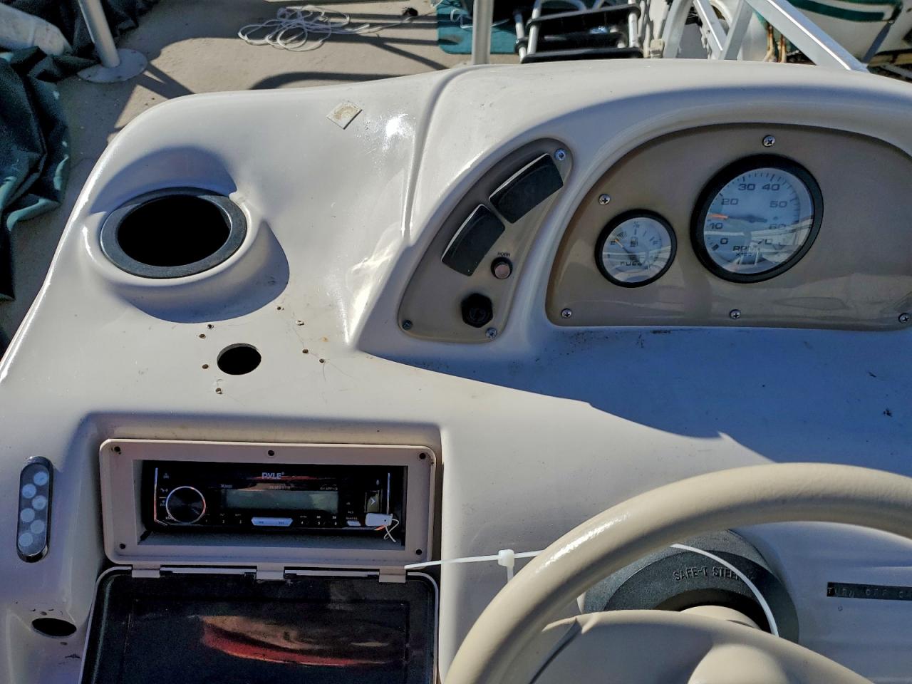 Starcraft Boat Image 4