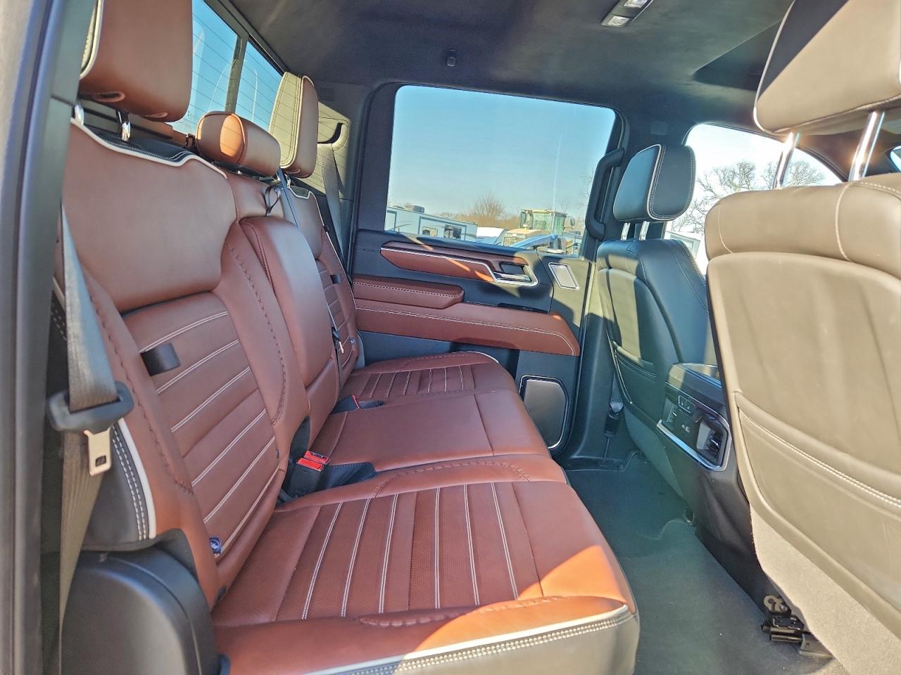 GMC Sierra K2500 Denali Ultimate Image 12