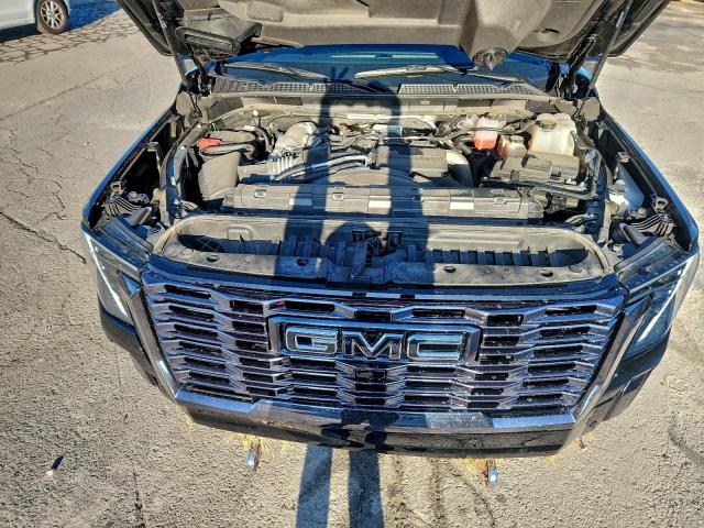 GMC Sierra K2500 Denali Ultimate Image 9