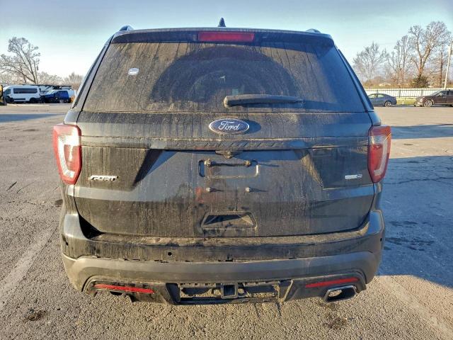 Ford Explorer Sport Image 8